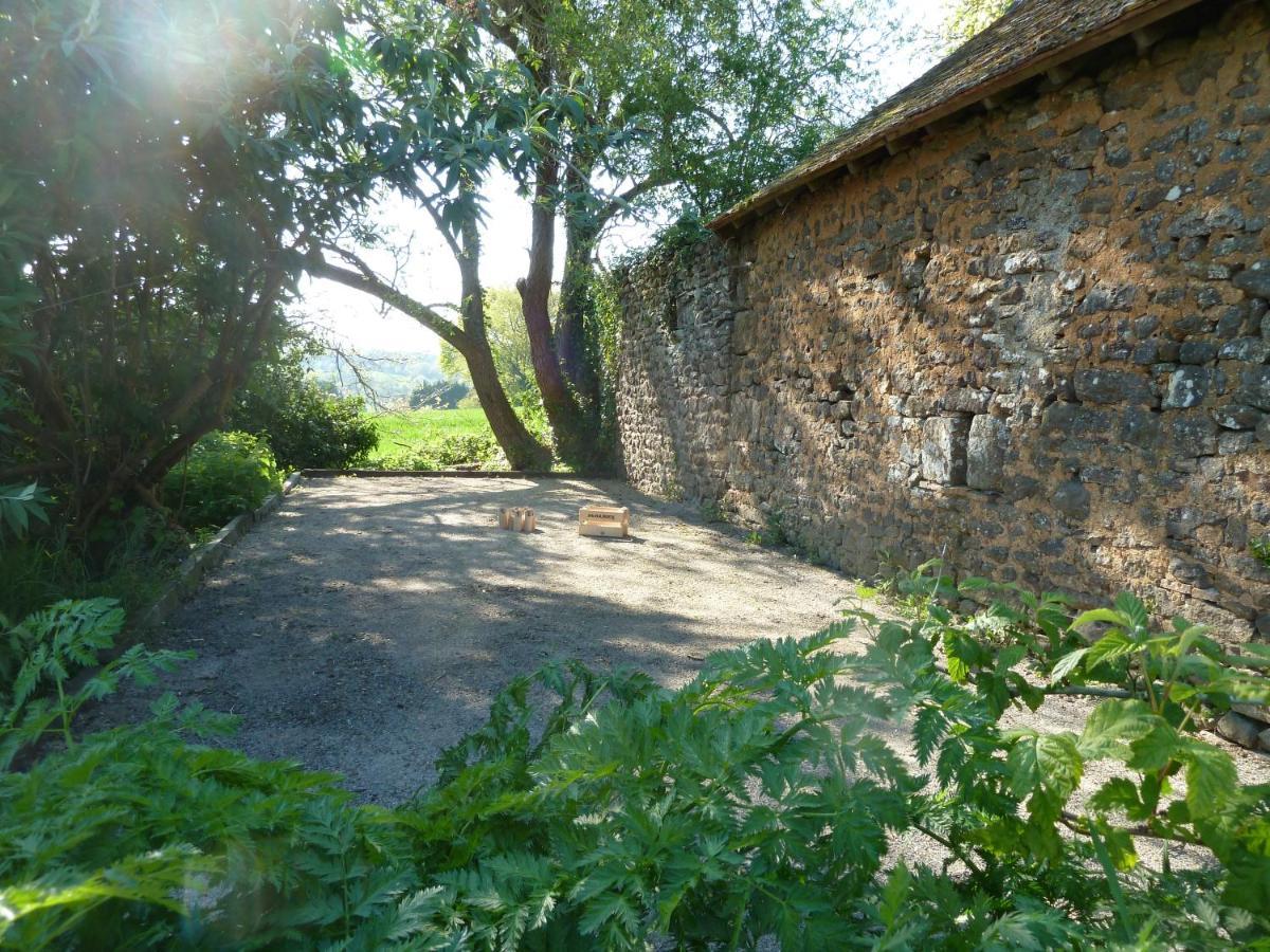 Le Clos Fleuri Hotel Segrie Exterior photo